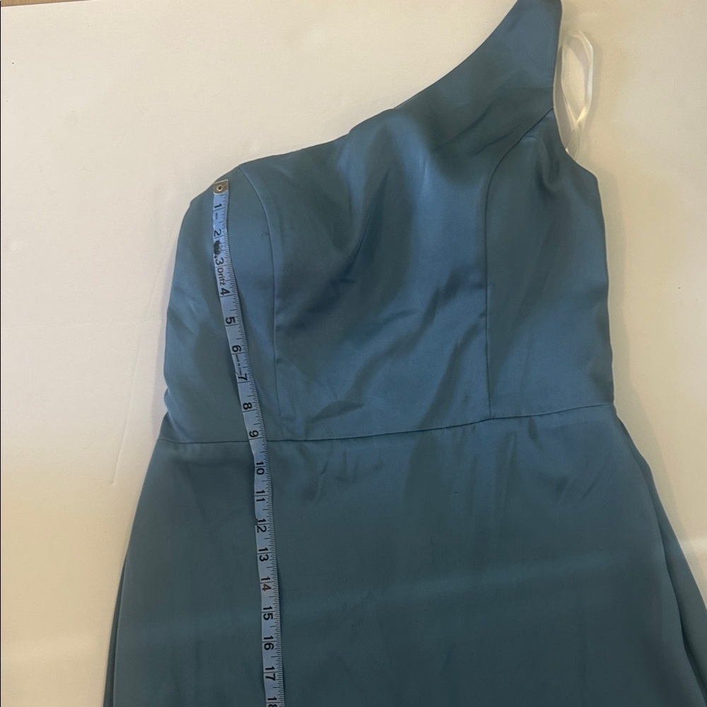 Elegant One-Shoulder Blue Dress